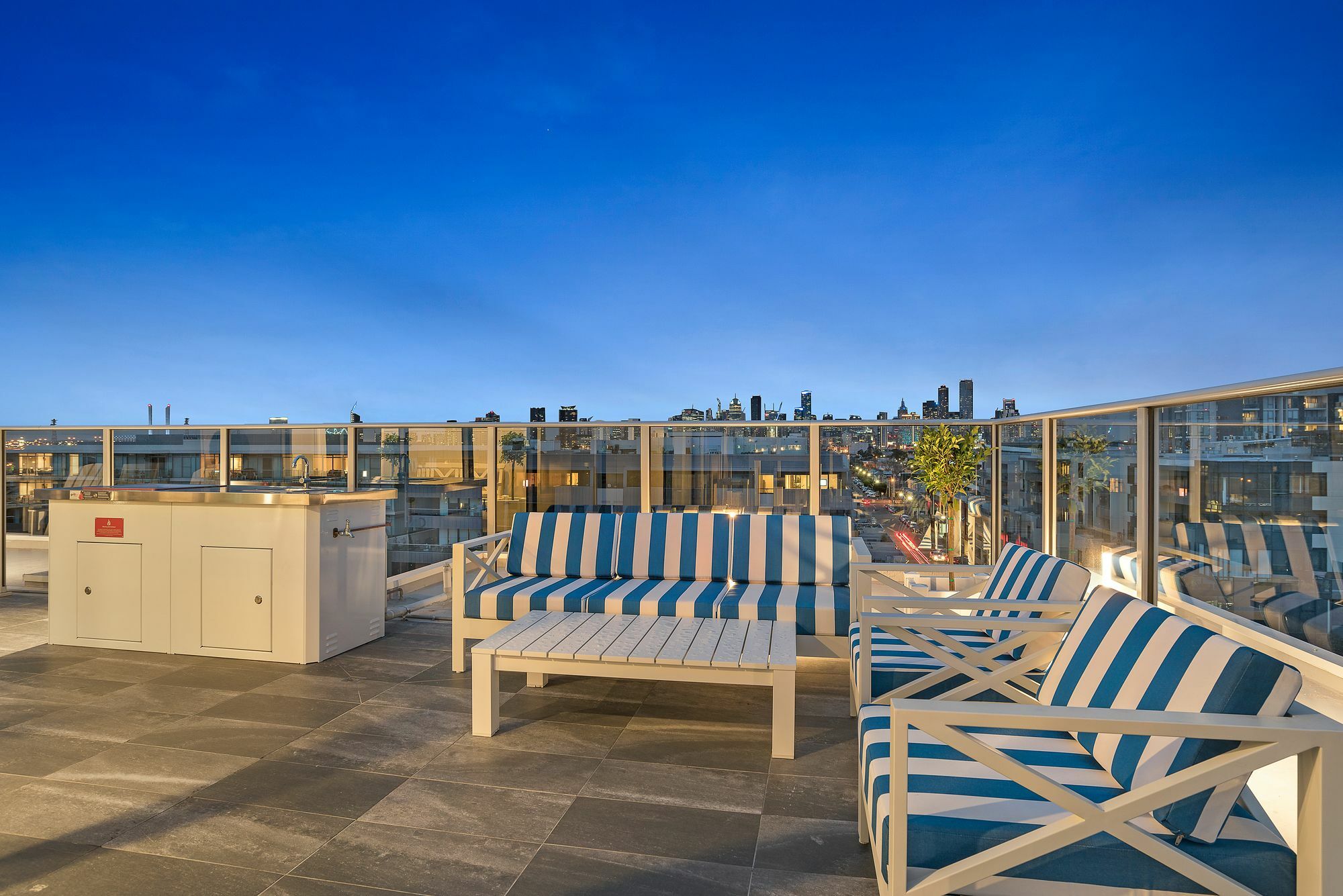 The Hamptons Apartments - Port Melbourne Exterior photo